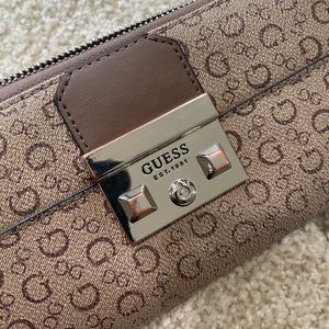 Guess Large Zip-Around Wallet